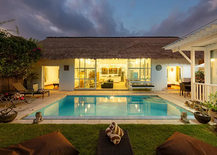Blue Pearl By Optimum Bali, 10 Mn Walk Oberoi Street