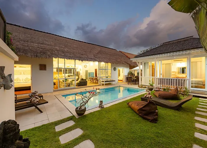 Blue Pearl By Optimum Bali, 10 Mn Walk Oberoi Street Seminyak